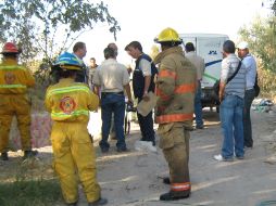Bomberos de Tlajomulco rescataron a una de las víctimas, que fue encontrada dentro de un pozo. O. RUVALCABA  /