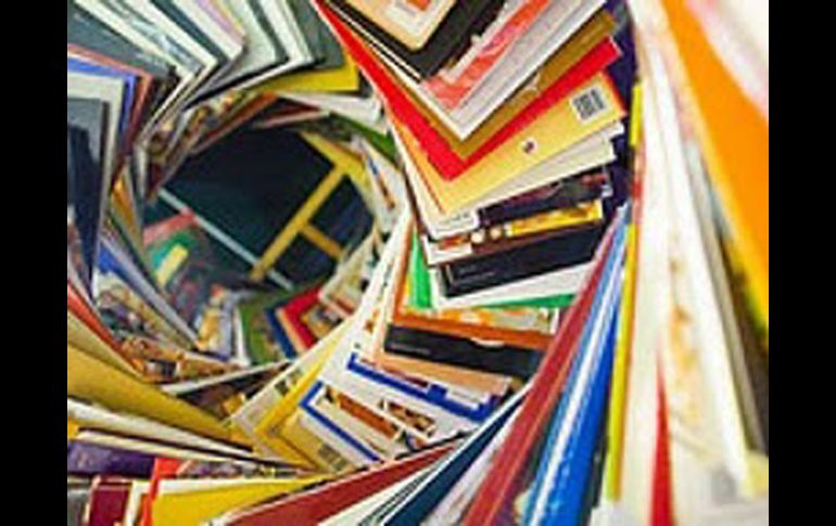 En esta venta se ofrecen títulos sobre arte, humanidades y política. ESPECIAL  /