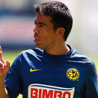 Pavel Pardo admite limitaciones en el plantel