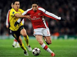 Samir Nasri (der.) del Arsenal, ha sido el mejor jugador de Frnacia en este año. MEXSPORT  /