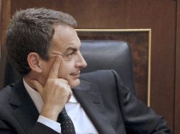 El presidente del Gobiernoe spañol, José Luis Rodríguez Zapatero, presenció el debate en el pleno del Congreso. EFE  /