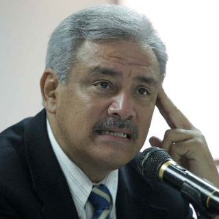 Alberto Cárdenas respalda el veto de Emilio al presupuesto