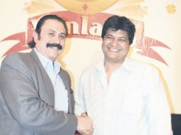 Alfredo Ponce (izquierda) junto con Héctor García. ESPECIAL  /