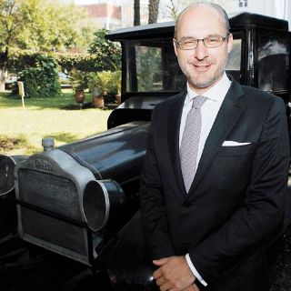 Violencia se enfrenta con empleo: Heineken