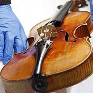 Roban violín fabricado en 1696 por  Stradivarius