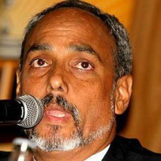 Manuel Burga es reelegido en Federación Peruana