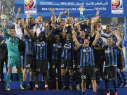 Lso integrantes del Inter de Milán celebran el título del Mundial de Clubes. REUTERS  /