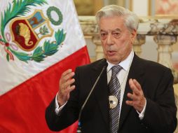 Según Linera, Llosa es parte de una ''derecha boba''. REUTERS  /