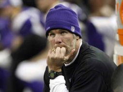 Brett Favre sigue en recuperación de sus lesiones con los Vikingos. AP  /