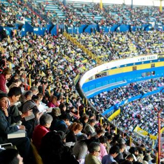El Estadio Jalisco se llena de fe; 35 mil almas acuden al recinto