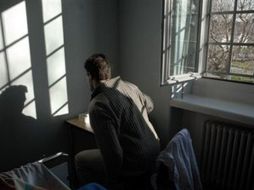 Los trabajos de los internos son leídos en voz alta y comentados. AFP  /