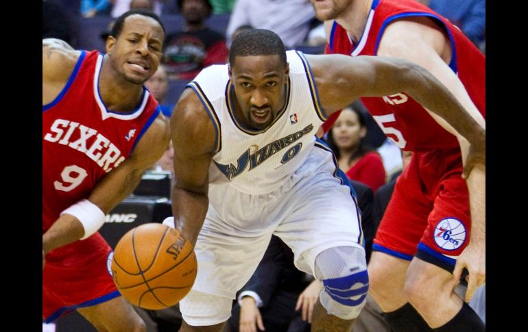 El base Gilbert Arenas, en un partido contra los 76ers. AP  /