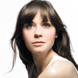 Zooey Deschanel demanda a fabricante zapatos en EU