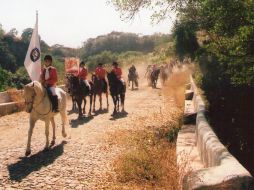 La Asociación Ganadera de Tonila realizó una cabalgata para festejar a sus socios. V. GARCÍA  /