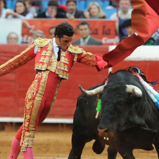 Tejela triunfa en Plaza México