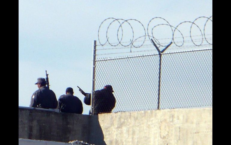 El gobernador Eugenio Hernández dice que se realiza una intensa búsqueda para la recaptura de los reos fugados. ARCHIVO  /