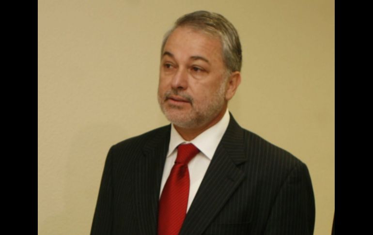 Emilio González pide a los diputados locales nos presionarse por los tiempos. ARCHIVO  /