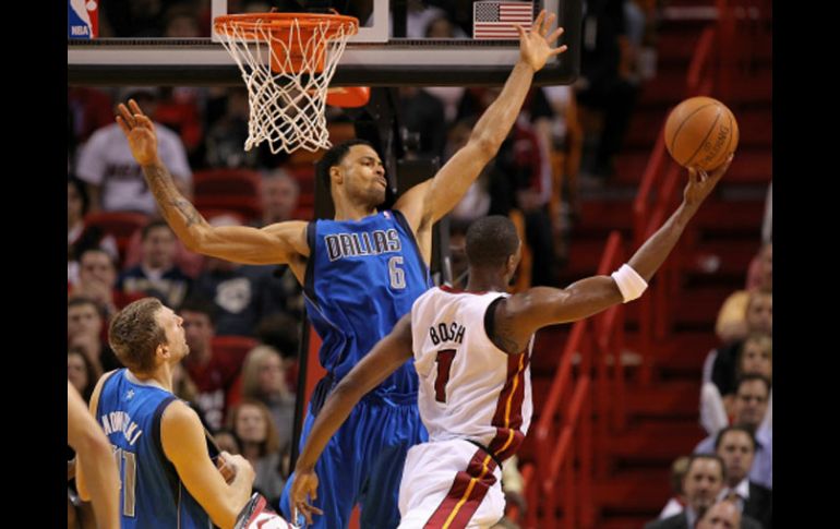 La defensiva de Dallas controlo al ataque del Heat. AFP  /