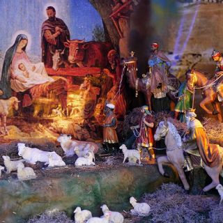 Entren santos peregrinos…