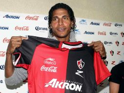 Costly podría desempeñar la función de un diez sobre el terreno de juego. MEXSPORT  /