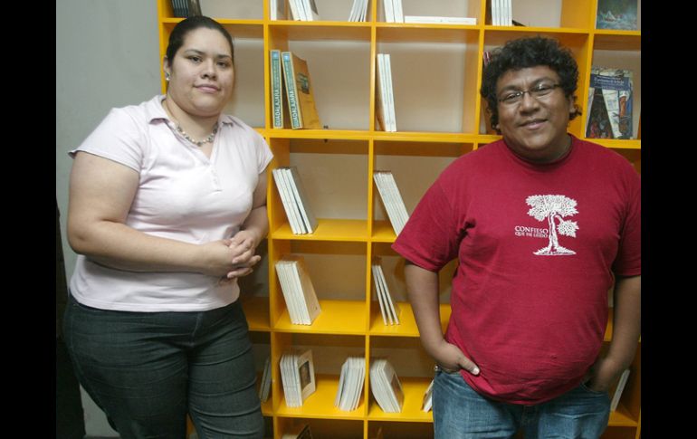 Elizabeth Alvarado y Felipe Ponce dirigen Ediciones Arlequín. ARCHIVO  /