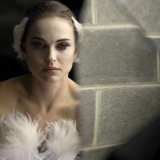Natalie Portman encuentra las dos caras del ballet