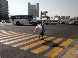 Las señales para el correcto tránsito en la ciudad se pintan cada seis u ocho meses. A. CAMACHO  /