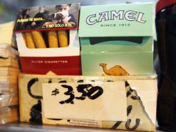 La cajetilla de cigarros en tiendas de conveniencia cuesta ahora 38 pesos y antes era de 30. E. BARRERA  /