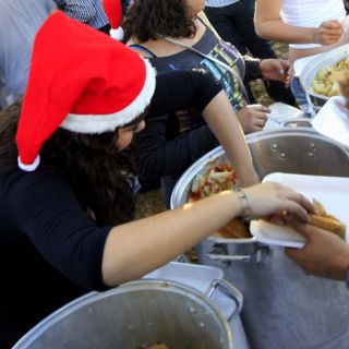 Recomienda nutrióloga no excederse en cenas navideñas