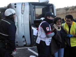 El conductor habría perdido el control de la unidad de una empresa de servicios turísticos privados. EL UNIVERSAL  /