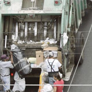 Ventas navideñas cuadruplican generación de basura en Obregón