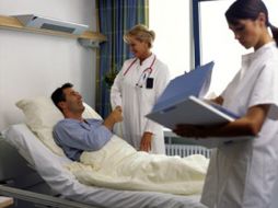 Aplazar la diálisis permite a los doctores estabilizar al paciente y prepararlo para el proceso. ESPECIAL  /