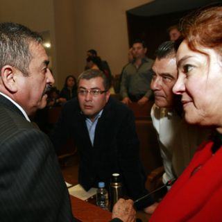 Completa el PAN veto al presupuesto