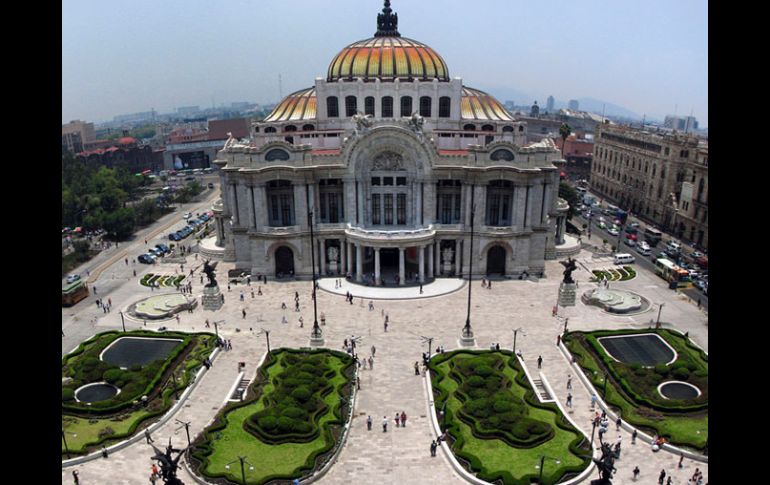 El INBA elabora el programa 'Bellas Artes a todas partes en forma semestral. ESPECIAL  /