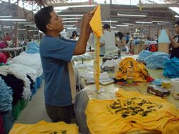 El sueldo mínimo en el país pasó de 240 a 264 dólares. HOY.COM.EC  /