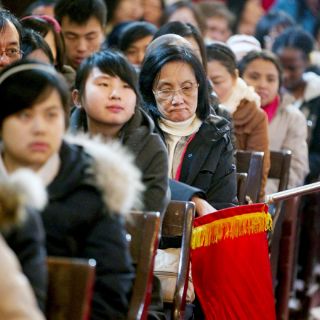 Cada año se celebra más la Navidad en China