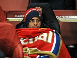 Todo indica que Carlos Vela ya se cansó de calentar la banca del Arsenal. MEXSPORT  /
