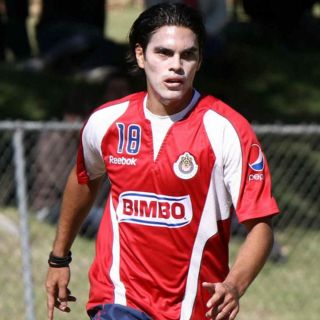 Chivas debe empezar a mostrar nivel: Báez