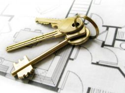 En España, la totalidad de su Producto Interno Bruto (PIB) o su equivalente está colocado en hipotecas. ARCHIVO  /