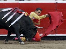 El matador de toros mexicano Eulalio López el 'Zotoluco' cortó tres orejas. NOTIMEX  /