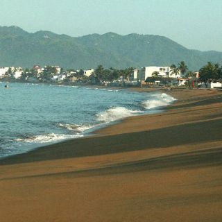 Crecen 12.8% movilizaciones de puertos mexicanos