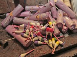 El incremento en el uso de fuegos artificiales en la Noche Buena ocasionó que se elevaran los índices de contaminación. A. GARCÍA  /