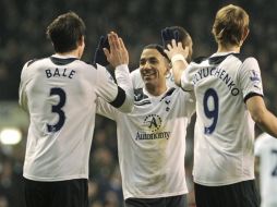 Los jugadores del Tottenham festejando su victoria. AFP  /