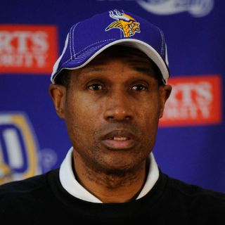 Favre no juega contra Filadelfia