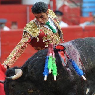 Omar Villaseñor entrena fuerte con miras a Plaza México