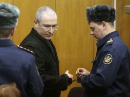 Jodorkovski fue declarado culpable de los delitos de robo y blanqueo de dinero, la defensa no vaciló en calificar farsa judicial. EFE  /