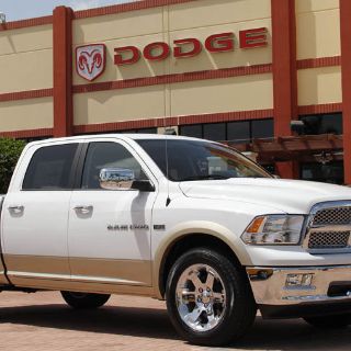 Chrysler y Ford llaman para servicio a 170 mil vehículos