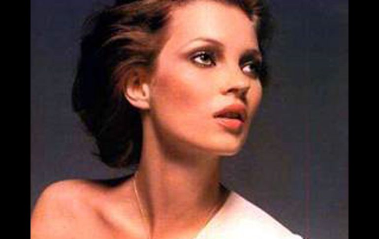 La modelo confiesa que mientras permance en el estudio le encanta el maquillaje y cuando no trabaja prefiere andar al narural. ESPECIAL  /