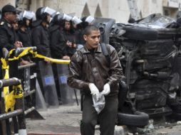 Un coche bomba interrumpió las celebraciones por el Año Nuevo en una iglesia de Alejandría. EFE  /