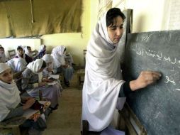 Violencia, tradición alejan a millones de escuela en Afganistán. ARCHIVO  /